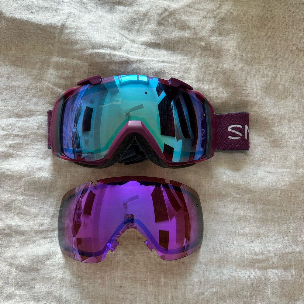 SMITH. Women’s IO Chroma Pop goggles